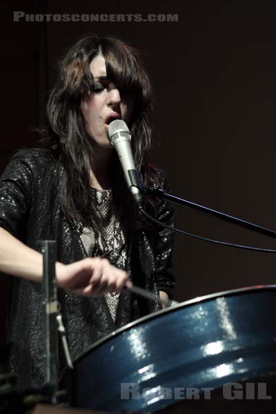 WILDBIRDS AND PEACEDRUMS - 2009-03-04 - PARIS - Centre Culturel Suedois - 